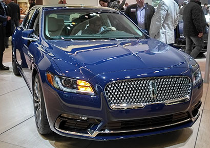 Lincoln Continental with 3.0L V6 SinterCast-CGI petrol engine.